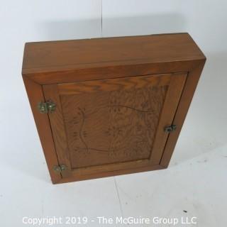 Furniture: Vintage: Kitchen Wall Hutch/Cabinet; 20W x 22"T