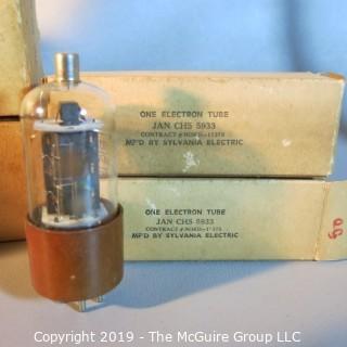 Collectible: Vacuum Tubes: Sylvania; WYSIWYG x8 large