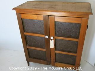 Furniture: Vintage: Antique: Pie Safe no Drawers; 40 x 20 x 46"T