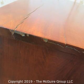 Furniture: Vintage: Antique: 5-Drawer Mahogany Chest; bookmatched veneers; keyed; 40W x 20D x 44"T