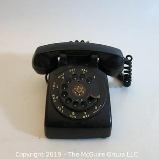 Collectible: (5) Telephones 