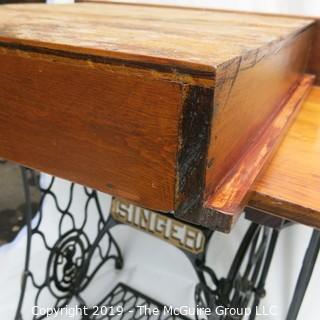 Furniture: Vintage: Antique: work table desk w/drawer from pedal SINGER sewing machine base