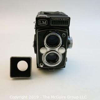 Collectible: Photography: VTG: Yashica YashicaMat 120 film camera w/ attachments 