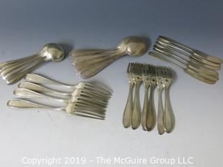 Collectible: Silver: Collection of sterling flatware - all same pattern; 826g