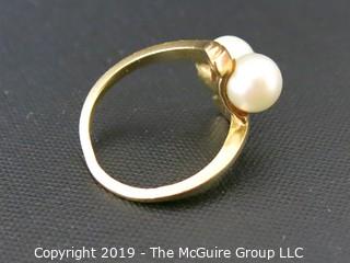 Jewelry: Gold: 14K: Ring - two pearls; Size 5 (TMG #0643)