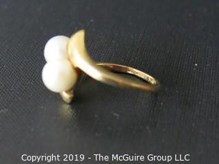 Jewelry: Gold: 14K: Ring - two pearls; Size 5 (TMG #0643)