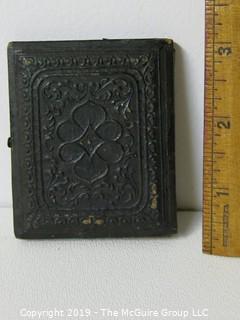Collectible: Vintage: Photo: Daguerreotype Photo of Young Child; unidentified; 2 3/8 x 3" 