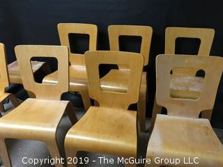 Thaden Jordan set of 7 ½ Chairs