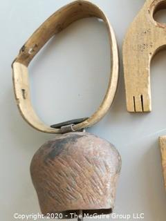 Collection if Treenware, including cow bell with wooden collar