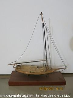 Model Yacht; 12"T