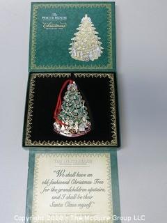 2008 White House Official Holiday Ornament - in box