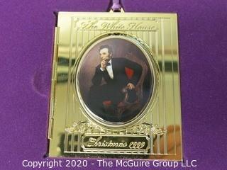 1999 White House Official Holiday Ornament - in box