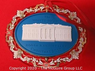 2000 White House Official Holiday Ornament - in box