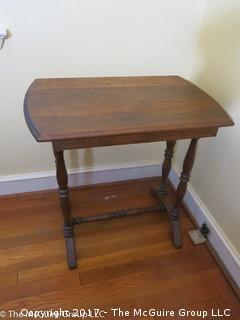 Wooden Side Table with Scrolled Legs; 16 1/2 x 25 1/2 x 26T 