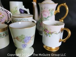 Mixed Group of Porcelain Items A