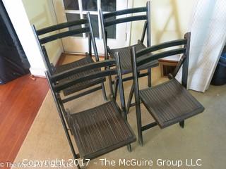 Set of 4 wooden folding chairs 