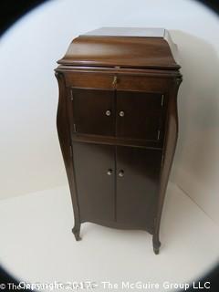 Victor Talking Machine Co. "Victrola" and cabinet.  (Condition is excellent; and comes with all the items photographed); 19W x 22 1/2D x 43 1/2T