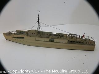 Model ship 