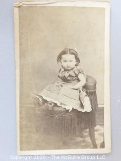 Cartes-de-Visite CDV Antique Cabinet Photo Card - Small Girl
Photographer Saylor's New Photograph Gallery Reading PA