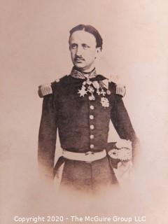 Cartes-de-Visite CDV Antique Cabinet Photo Card - Officer in Uniform