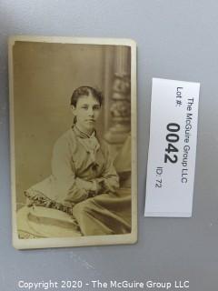 Cartes-de-Visite CDV Antique Cabinet Photo Card - Woman -
Photographer F. Forshew, Hudson, NY.