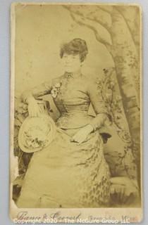 Cartes-de-Visite CDV Antique Cabinet Photo Card - Woman Identified as Miss Hyde -
Photographer Vance & Coovert, Grenada, Mississppi. 