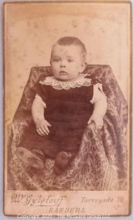 Cartes-de-Visite CDV Antique Cabinet Photo Card - Baby in Black Dress, Photographer W. Glypdorff, Randers