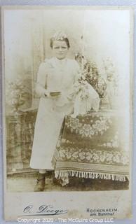 Cartes-de-Visite CDV Antique Cabinet Photo Card - Young Girl in White Dress, Photographer O Doege, Hockenheim.