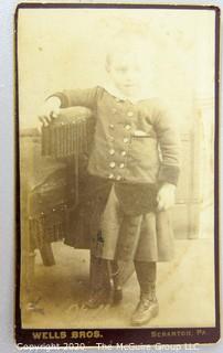 Cartes-de-Visite CDV Antique Cabinet Photo Card - Young Child, Photographer Wells Bros. Scranton, PA.