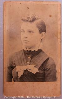 Cartes-de-Visite CDV Antique Cabinet Photo Card - Young Woman Identified as Fran S. Broyla. 