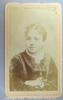 Cartes-de-Visite CDV Antique Cabinet Photo Card - Woman, Photographer LW Cook Boston MA.