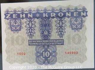 Paper: Historic: Currency: 32 asst. vintage German bank notes