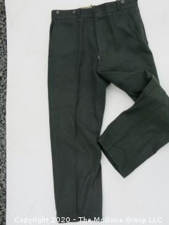 Medium Sized Vintage Woolrich Wool Green Hunting Pants or Trousers. Snall Tear at Seam Near Pocket. 