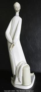 Vintage Lladro Porcelain Figurine "Doctor Medico". Measures approximately 15 1/2" tall.