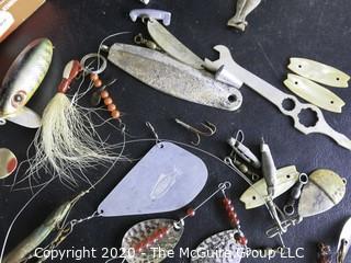 Lot of Vintage Fishing Tackle and Lures. 