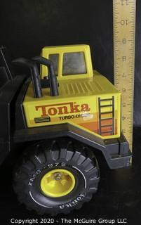 Vintage Classic Tonka Pressed Tin Tow Truck.