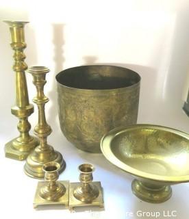 Collection of brass housewares, including candlesticks