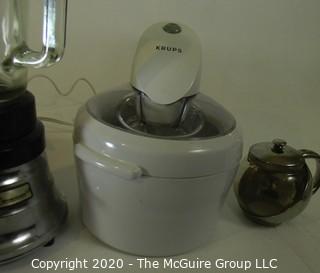 Group of Kitchen Appliances. Includes Electric Knife, Waring Blender with Metal Blades, etc. 