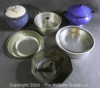 Collection of Kitchenwares