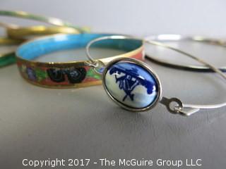 Assortment including earrings and bracelets 