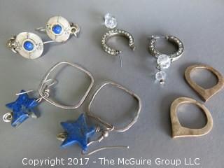 Assortment including earrings and bracelets 