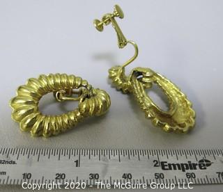 Pair of Ladies Gold Tone Earrings