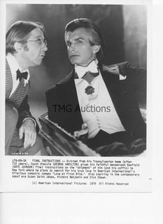 Photo: Print: Press Release: Vintage Movie: George Hamilton as Dracula