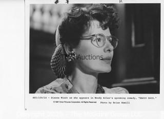 Photo: Print: Press Release: Vintage Movie: Radio Days - Woody Allen