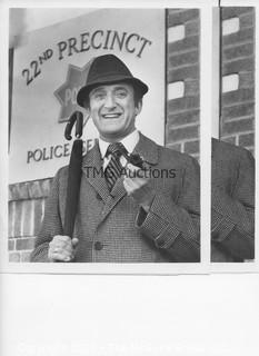 Photo: Print: Press Release: Movie Star: Ron Moody (x2)