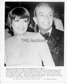 Photo: Print: Press Release: Singer Liza Minnelli and father