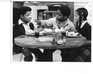 Photo: Print: Press Release: Vintage TV Show: Different Strokes lot