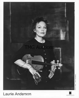 Photo: Print: Press Release: Artist: Musician: Laurie Anderson