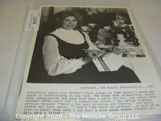 Photo: Print: Press Release: Artist: Singer: Beverly Sills