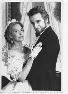 Photo: Print: Press Release: Vintage TV Star: Mary Tyler Moore Sam Waterston as Lincoln